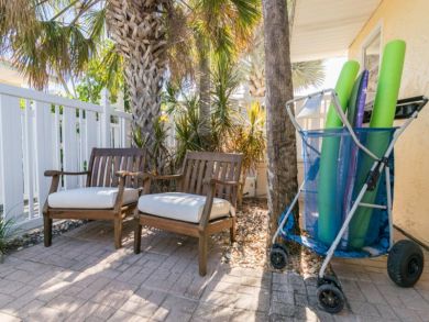 A flip Flop Walk to the Sandy Holmes Beach Beaches